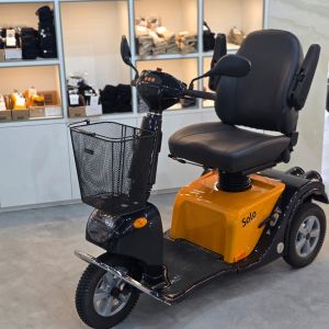 Scootmobiel Life & Mobility Solo 3 - 2e Hands – Zo Goed Als Nieuw, Gratis Bezorgd & 6 Maanden Garantie - Oranje