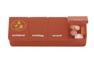 Pillendoos 1 dag - 4 vaks transparant rood NL