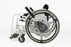 NUDRIVE zelfstandige rolstoelhulp
