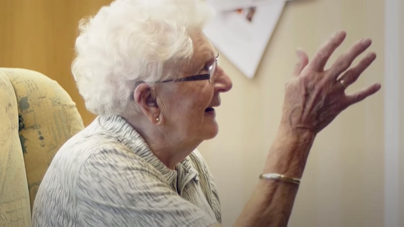 Een dementievriendelijke radio: muziek in de oren van ouderen